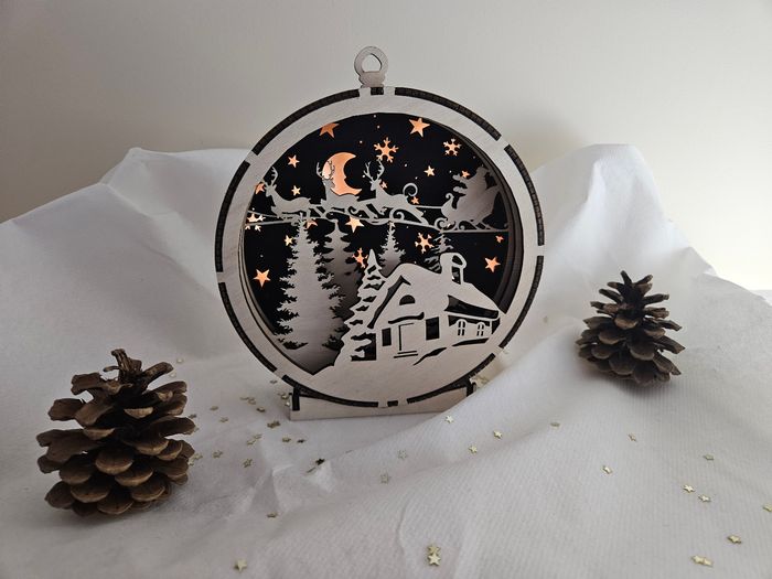 Décoration de Noël illuminée en bois de 15cm de diamètre - photo numéro 2