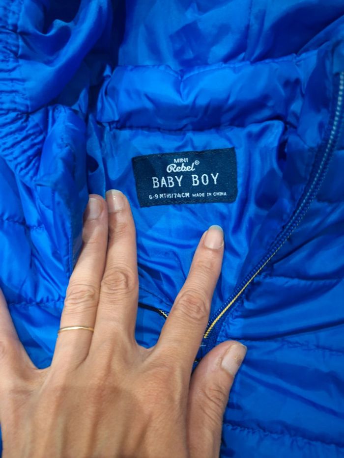 Blouson avec capuche - photo numéro 2