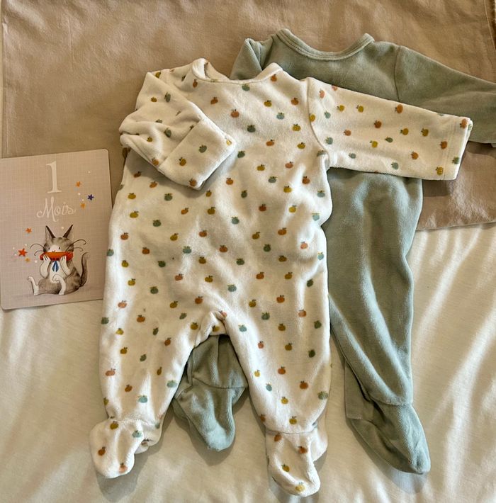 Lot 2 pyjamas Bout’Chou -1mois