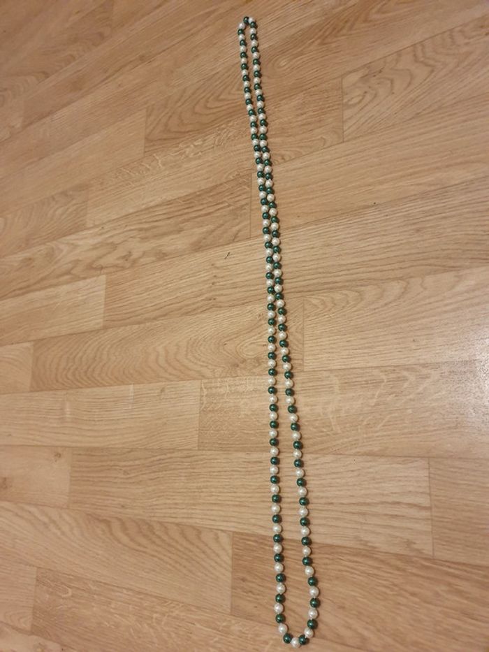 Collier long de perle verte et blanche - photo numéro 4