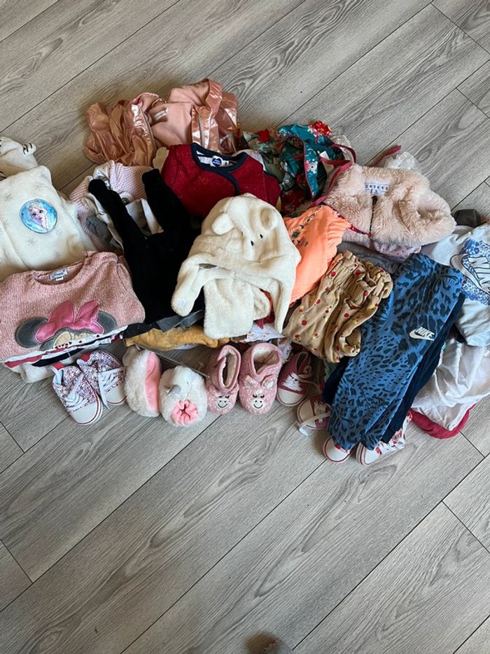 Lot revendeur habits fille 1/3/6/9mois
