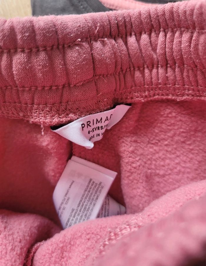 🌿🌸 Lot Primark taille 5 ans - photo numéro 3