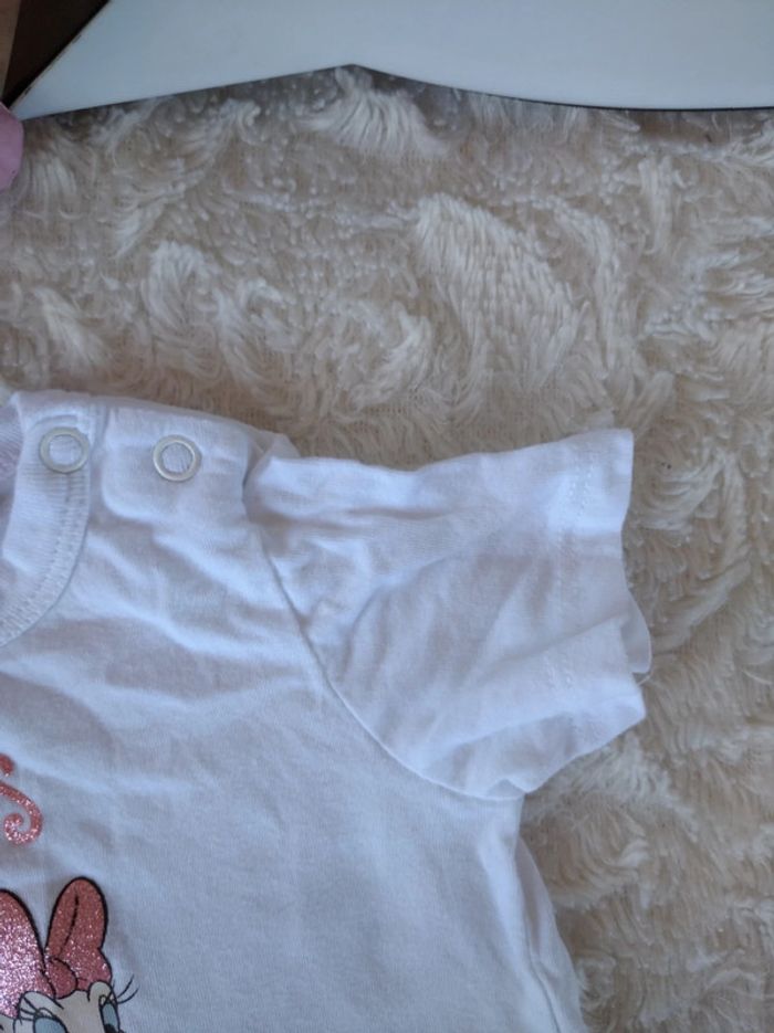 Ensemble été (tee shirt+short) Fille 6 mois Minnie Daisy Disney Baby 100% coton - photo numéro 6