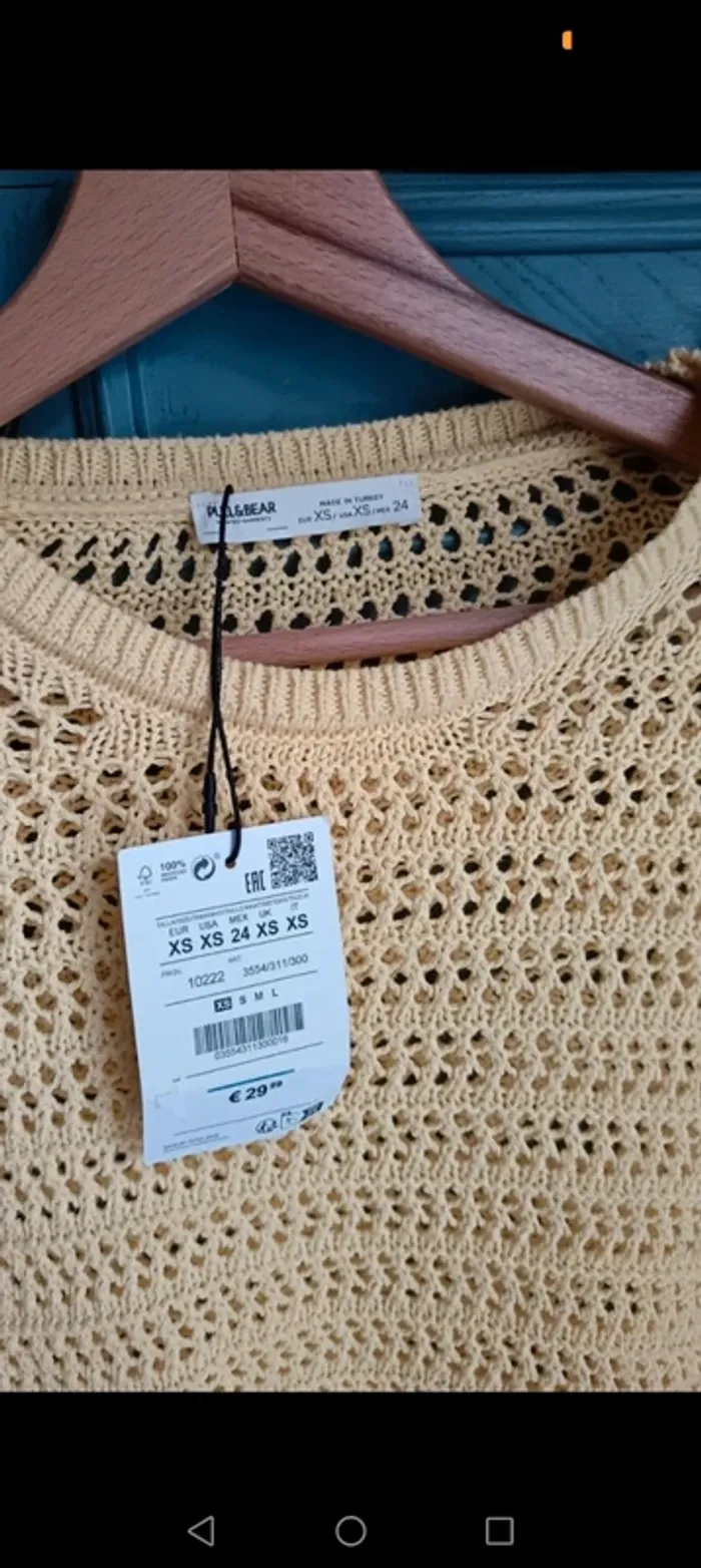 Pull jaune neuf - photo numéro 2
