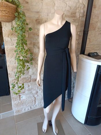 Jolie robe boohoo 36 38