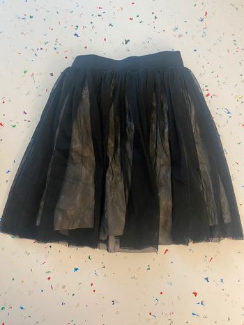 Jupe irisée et voile en tulle comme neuve 8 ans