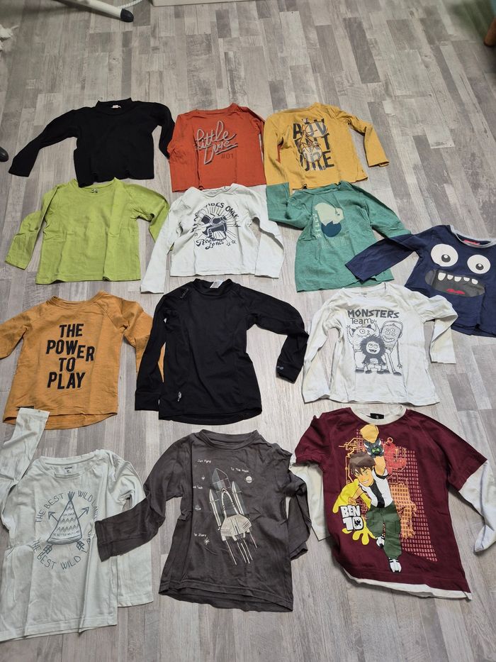 Lot de 13 polos 6ans