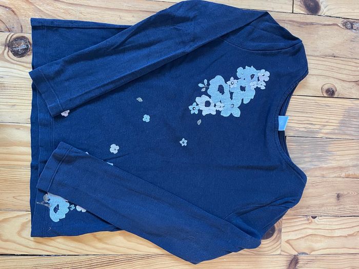 Tee-shirts Petit Bateau 8 ans : 3 + 1 offert - photo numéro 7