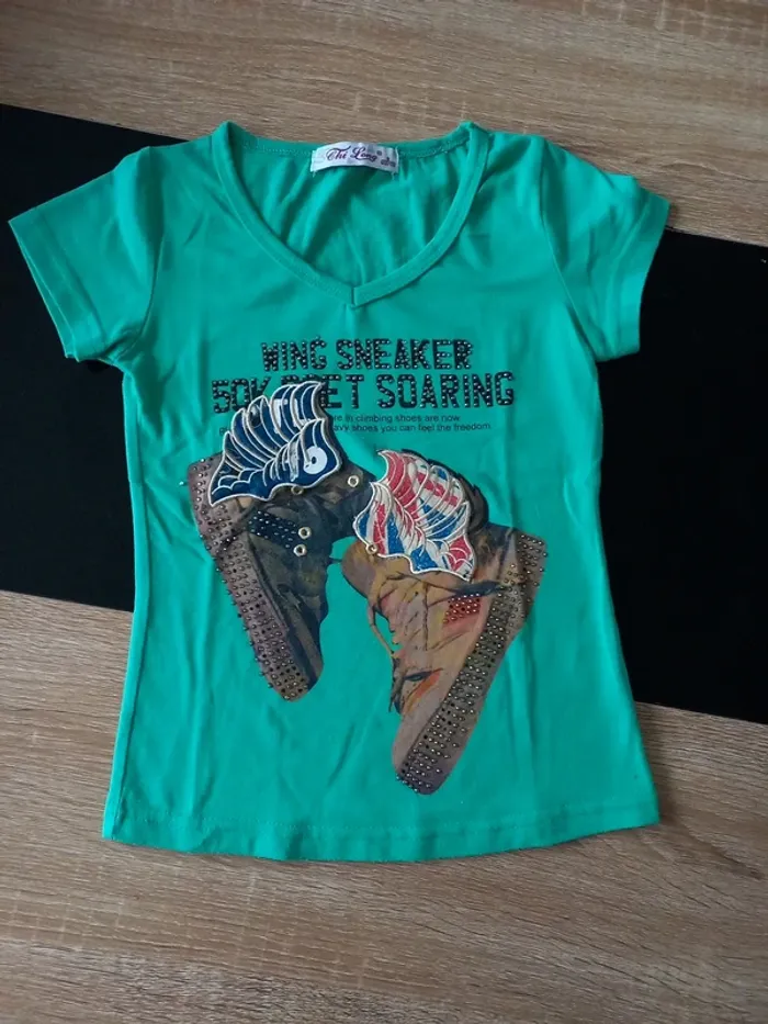 Tee-shirt vert 7/8 ans - photo numéro 2