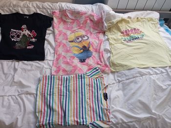Lot 4 tee shirt manches courtes marques diverses 12 ans 3€