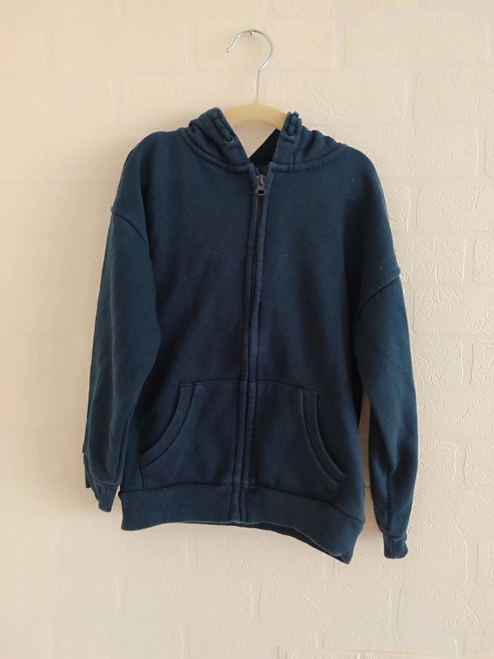 Veste à capuche bleu