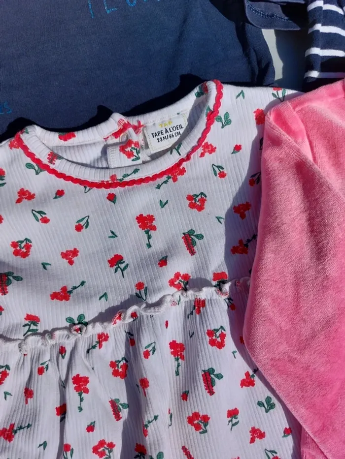 Lot 5 t-shirts manches longues 24 mois - photo numéro 2