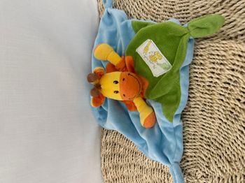 Girafe NICOTOY doudou Ma ptite tribu bleu vert et orange
