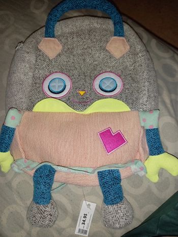 Joli sac à dos 33cm de haut env neuf marque depot