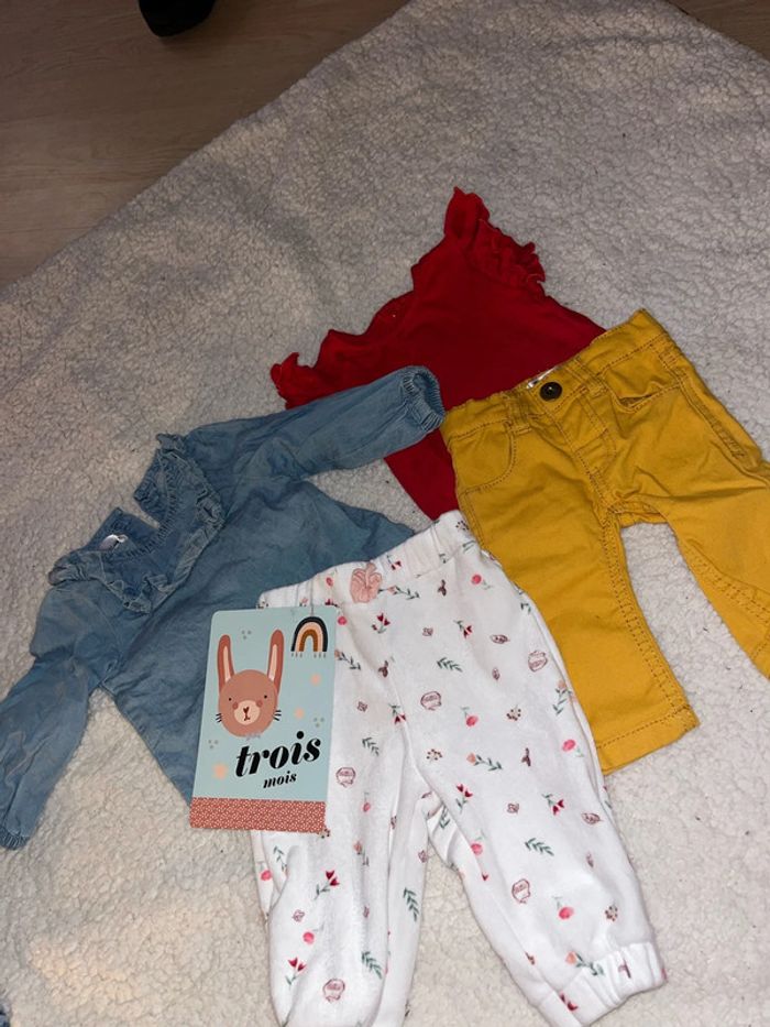 Petit lot vêtements 3 mois fille