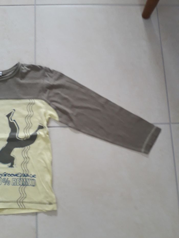 T-shirt M L 8 ans - photo numéro 4