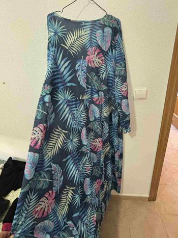 Robe longue a fleur bleu taille 52 fente