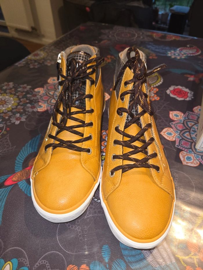 Bottine chaussure Mustang taille 41 neuve - photo numéro 8