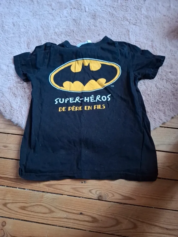 Tshirt batman taille 8 ans