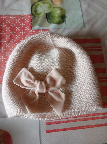Bonnet avec nœud rose 7 ans