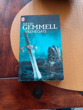 Livre Renégats de Gemmel