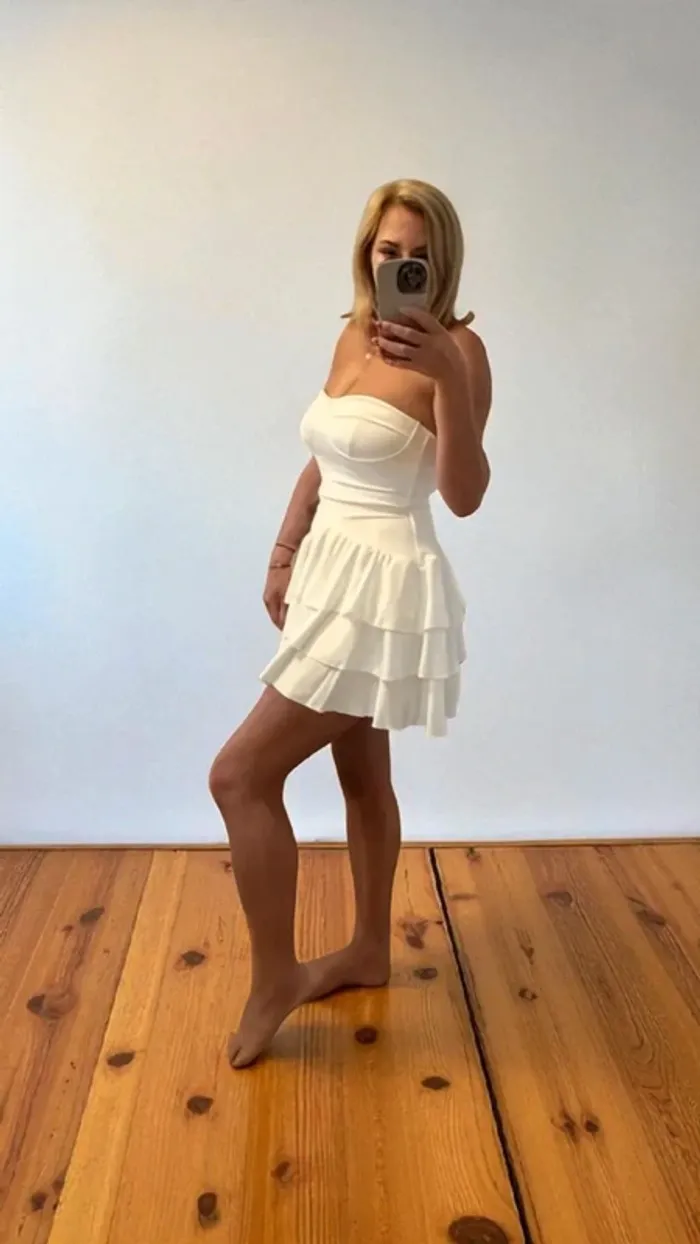 Ensemble blanc bustier & jupe à volants  – style Old Money, Pinterest & luxe minimaliste 🌟 - photo numéro 2