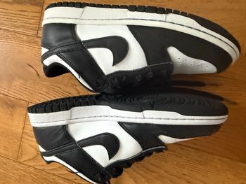 Nike Dunk low noire et blanche 