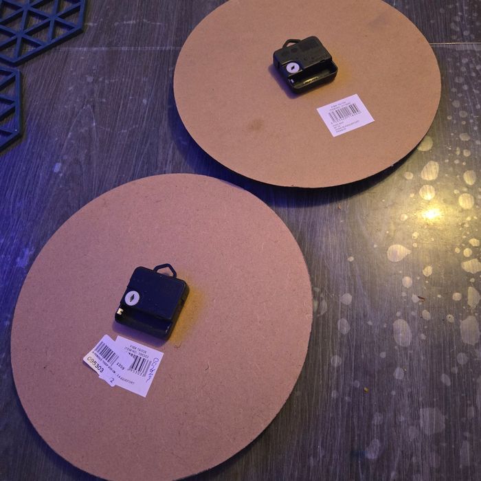 2 horloges - photo numéro 2
