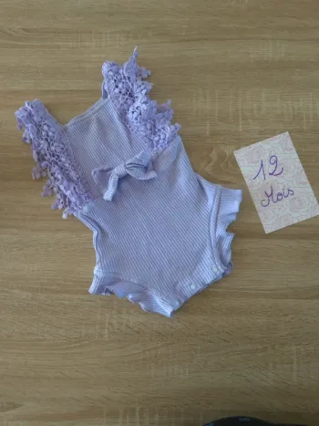 Barboteuse broderie violet 12 mois