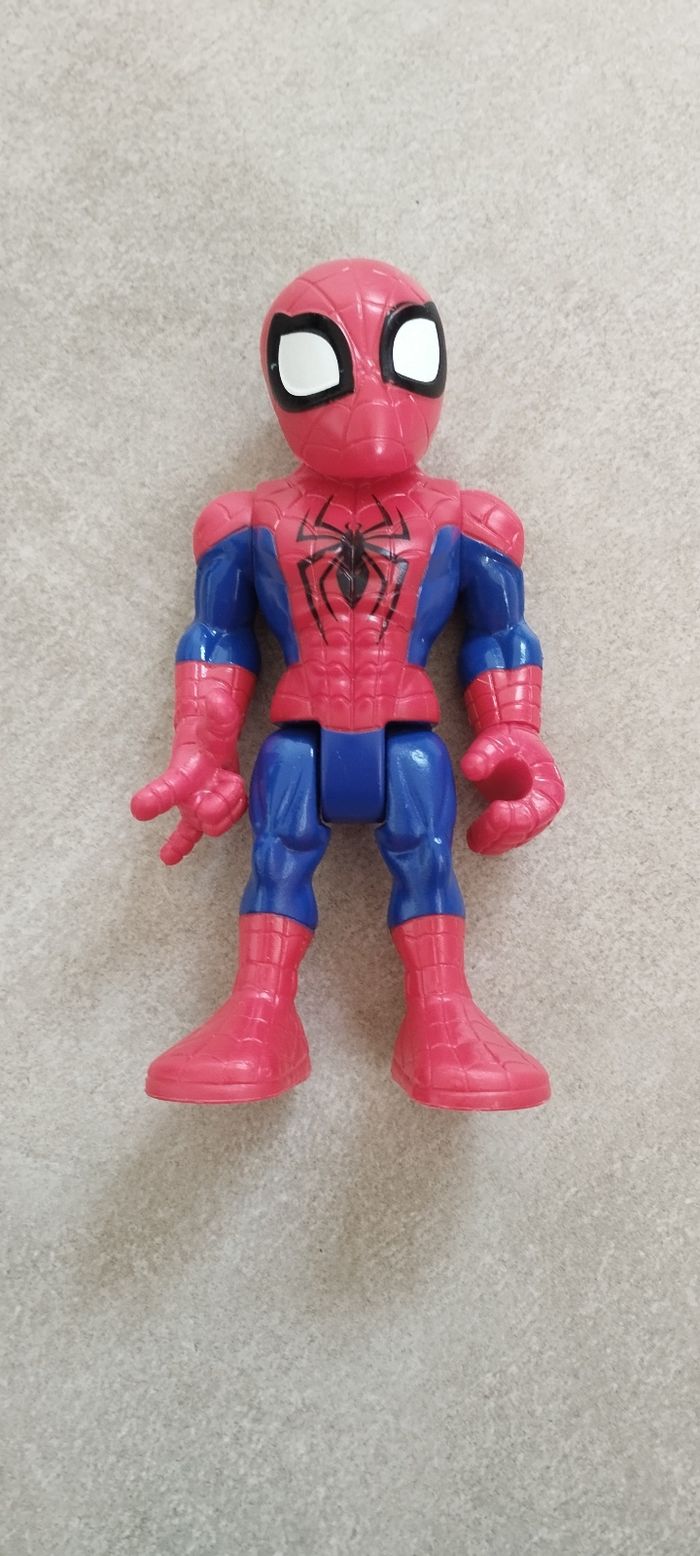 Figurine spiderman