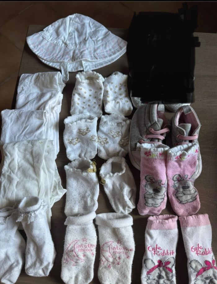 Lot accessoires bébé fille