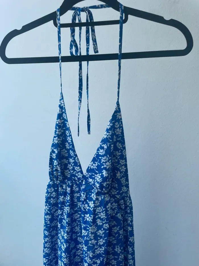Jolie longue robe bleue