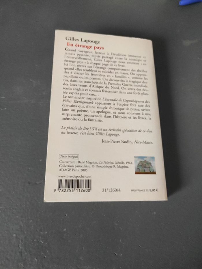 En étrange pays - photo numéro 2