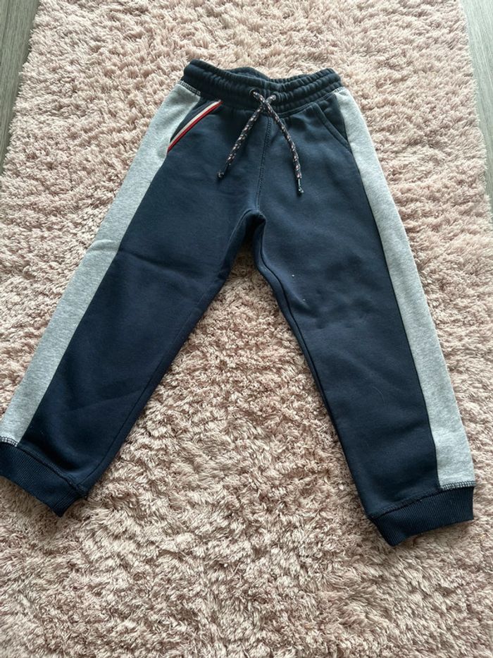 Jogging du pareil au même 3 ans