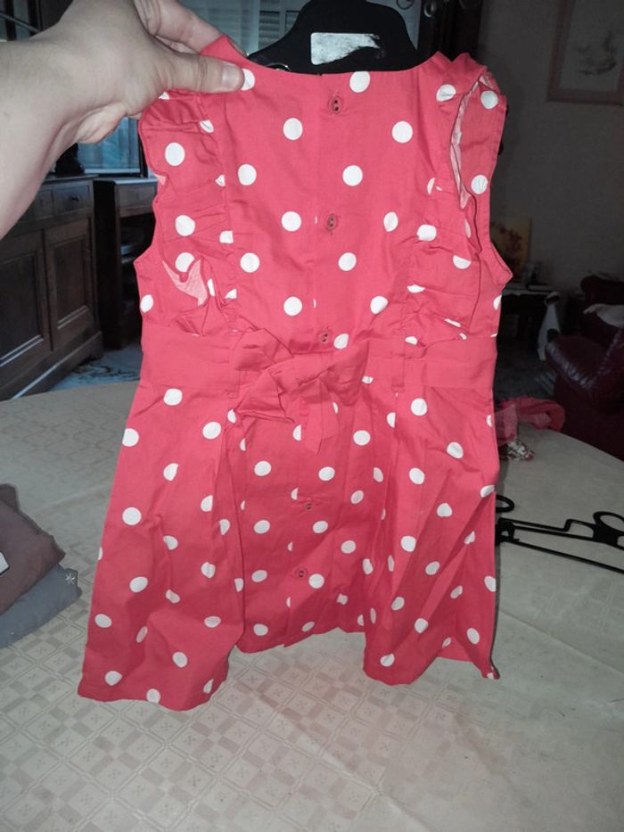 Robe rouge à pois - photo numéro 2