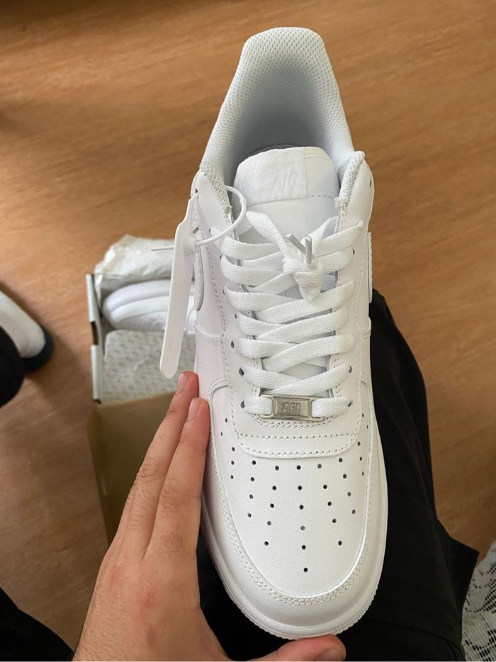Nike Air Force 1 blanche - taille 45 - photo numéro 3