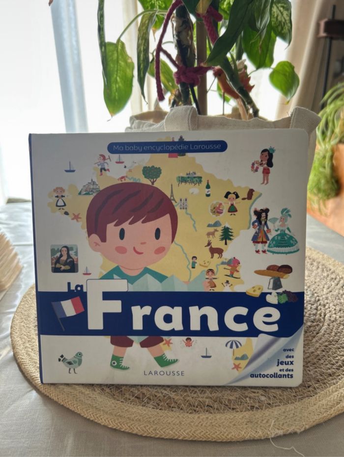 Ma baby encyclopédie Larousse