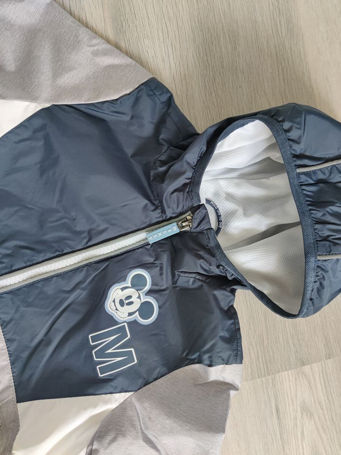 Blouson imper Mickey Disney C&A Taille 2-3 ans NEUF - photo numéro 3