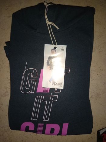 Ensemble  de sport t.9ans pocopiano