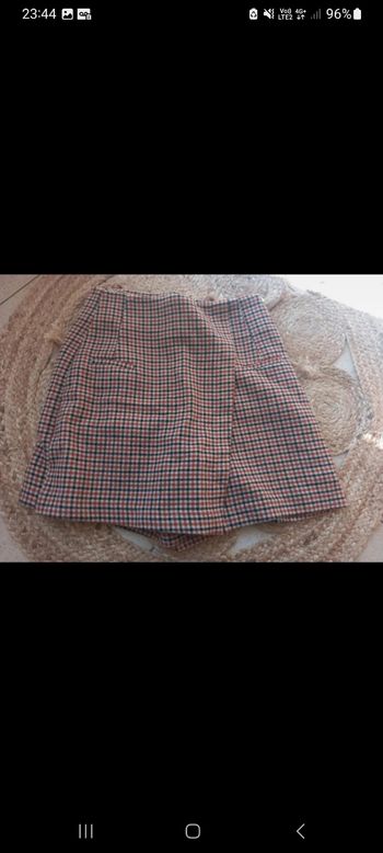 Jupe short à petits carreaux