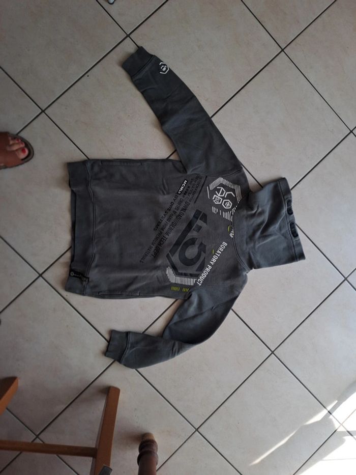 Lot 10 ans sweat et tee shirt manches longues