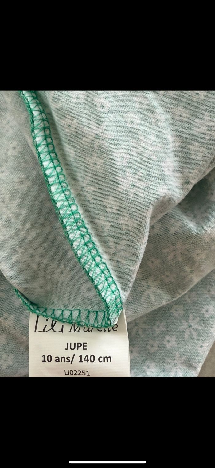 Jupe patineuse verte à fleurs 10 ans - photo numéro 6