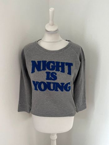 Sweat gris night is young Maje S