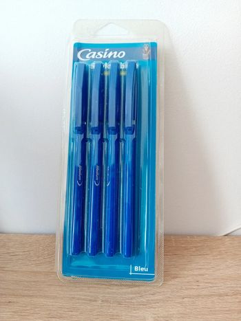 4 stylos billes à pointe moyenne neuf
