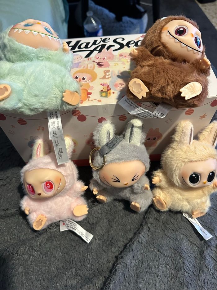 Figurine Labubu / collection Pop Mart