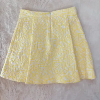 Mini jupe jaune beurre et blanche à motifs géométriques – taille 40 – Patrizia Pepe coton A977