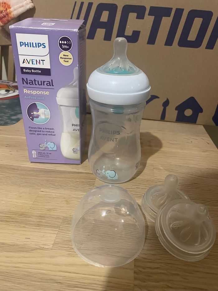 Biberons Phillips + 3 tétines