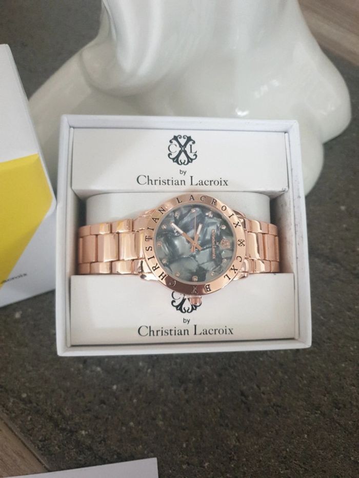 Montre doré rosé Christian Lacroix CXL