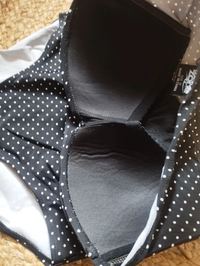 Maillot de bain pin UP noir à pois 42/44 - photo numéro 3