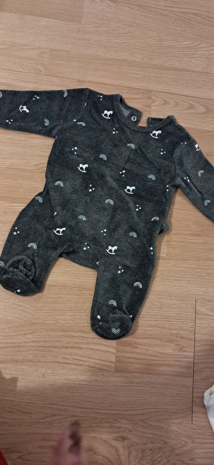 Pyjama chaud 1 mois kiabi neuf